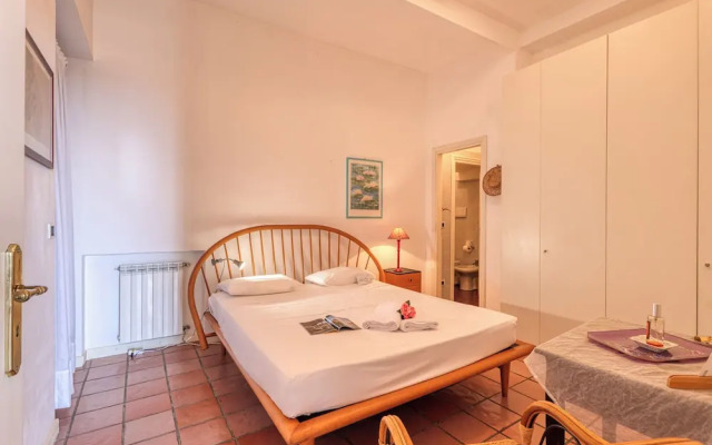 Hanbury Apt Pool And Sea