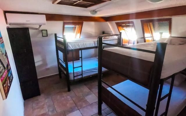 Izsla Suites