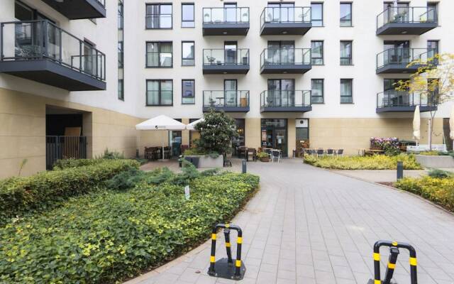 Lux 3 Bedroom Flat by Renters Prestige