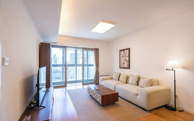 Tyms Elegant 2BR 1BA Apt Walk to Malls