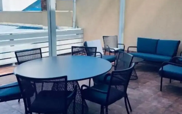 Roze Republikas Apartments