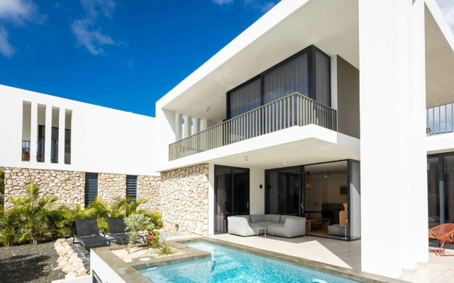 Coral Estate Luxury Resort