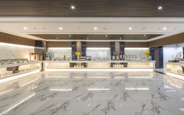 Miracle Luxury Hotel