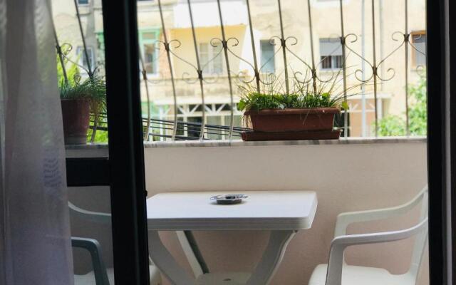 City Rooms and Studio Apartments