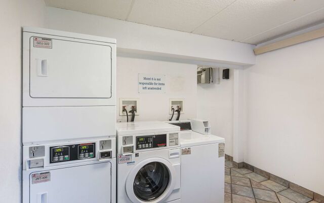 Motel 6 Charlotte, NC - Coliseum