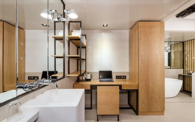 Jamsil Delight Hotel