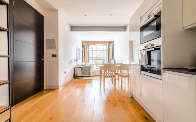 Trendy Elephant and Castle Home