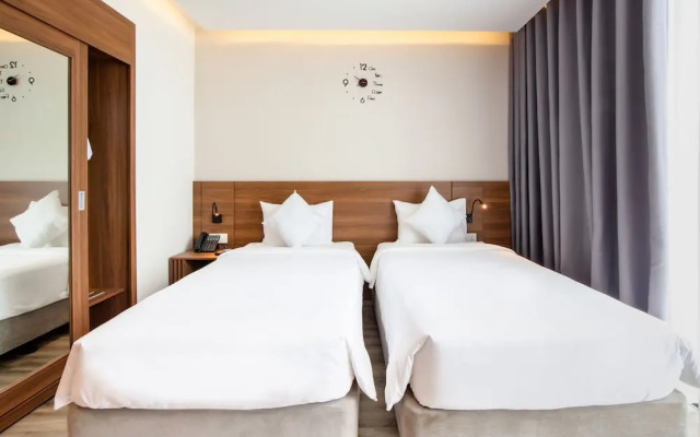 Merlot Hotel