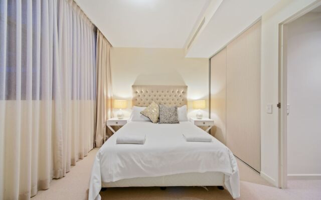 HomeHotel-Luxurious next to Shopping