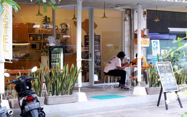 Caricia Hostel