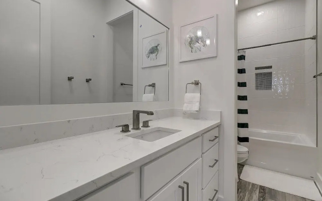 The Great White 306 DAR