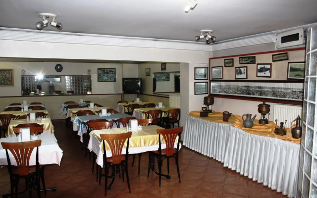 Kadikoy Otel Konak