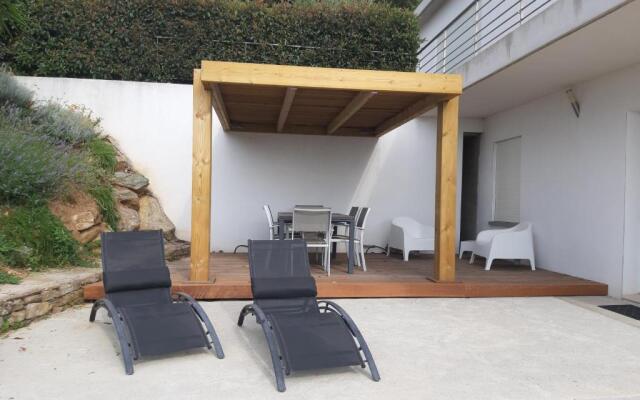 T2 calme avec vue mer et borne de recharge