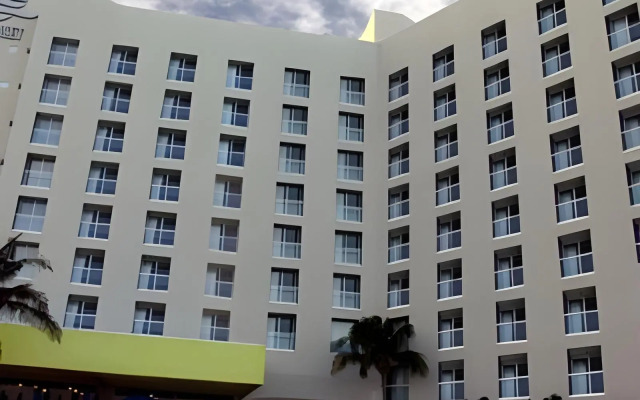 Sunset Royal Beach Resort - All Inclusive