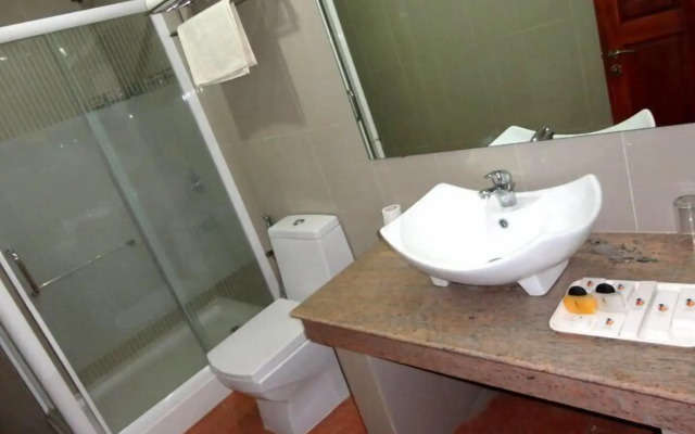 Tilko Jaffna City Hotel