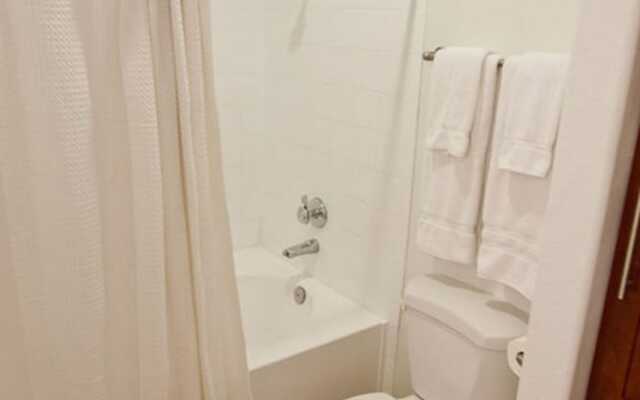 Paradise Found 2 BR by Casago