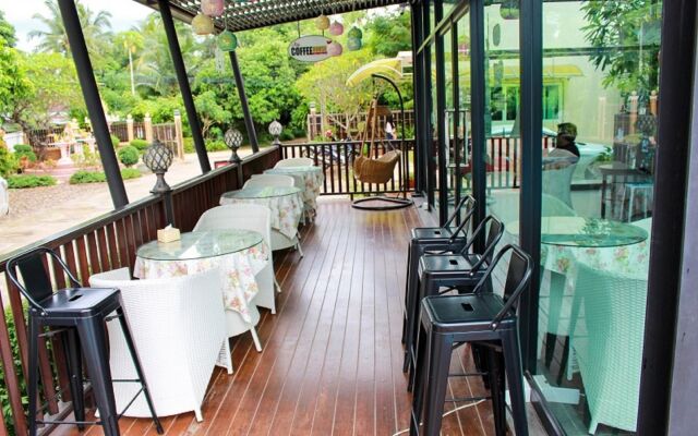 AU Place Hotel