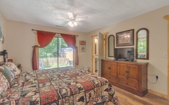 Thirsty Bear Den - Relaxing Pet Friendly Cabin In Gatlinburg 3 Bedroom Home by Redawning