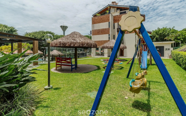 Apto a 300m da encantadora Praia Brava CCU203