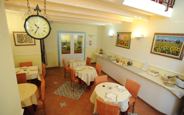 Hotel Mediterraneo
