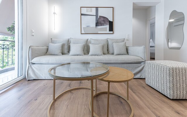 Phaedrus Living: Prosperity Residences Paradise