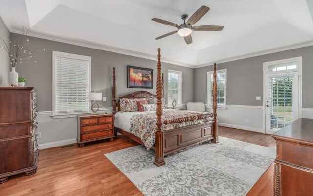 Southern Charm 8 Bedroom Home by Redawning