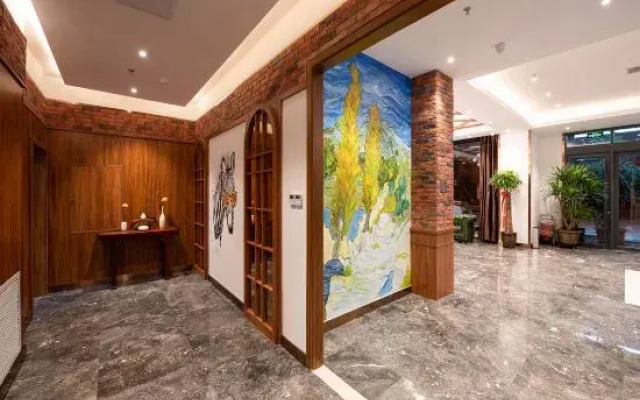James Joyce Coffetel Hotel (Yi County Yandu Ancient City)