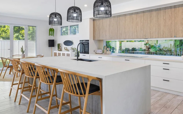 Beach Home in Burleigh Waters