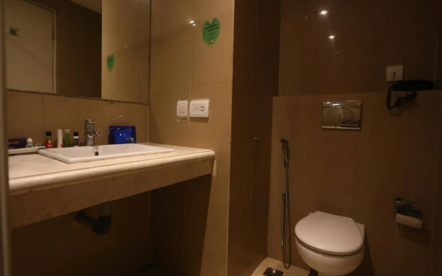 OYO Premium Near Trichy Railway Station