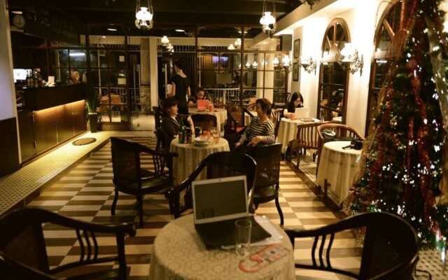 Capsule Hostel Old Batavia