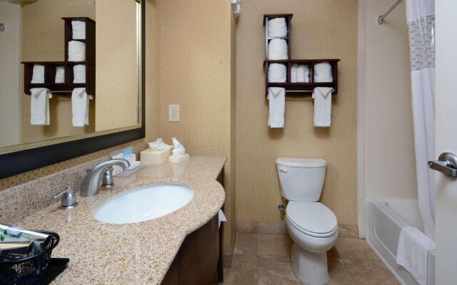 Hampton Inn & Suites Durham/North I-85