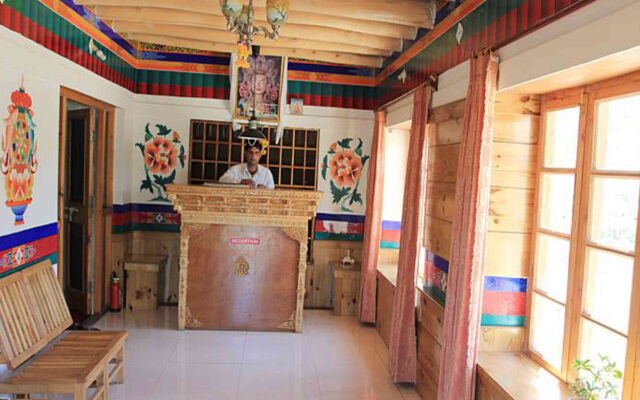 TIH Hotel Mahay Palace