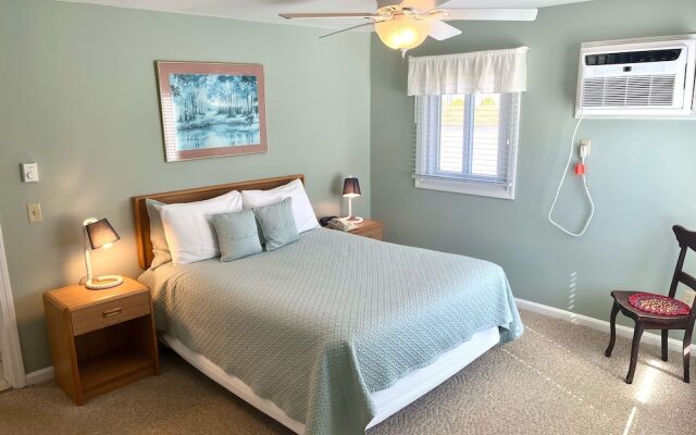 Elmwood Resort Hotel