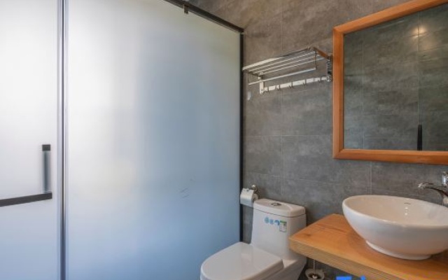 Zhulin Tingyu Meisu (Moganshan Xiantan Scenic Area Shop) – Bathroom – Huzhou