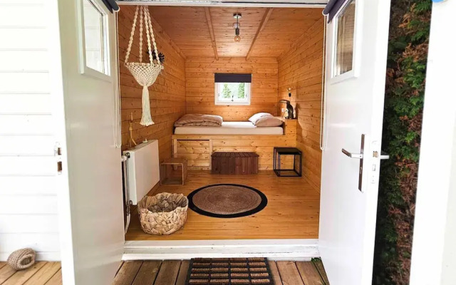 Chalet Kieftveen With hot tub for Four Person