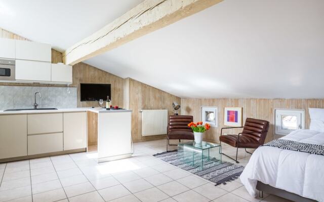 Lovely Attic Studio in Capucins