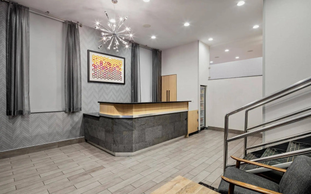 Red Lion Inn and Suites Brooklyn