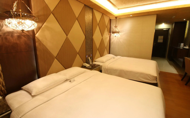 R7 Eco Hotel