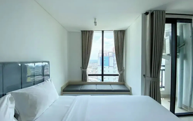 White Toned Style Studio At Lrt City Bekasi Apartment