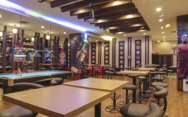 Almadera Hotel Makassar