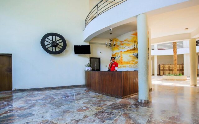 Central Palms Hotel