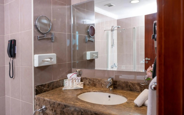 Retaj Al Rayyan Hotel