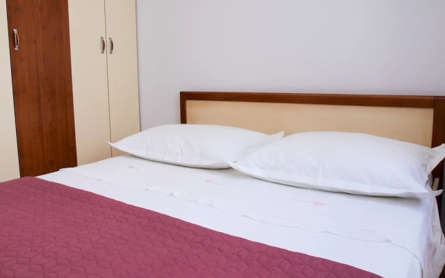 Jela - 50 m From Pebble Beach - A2-marija