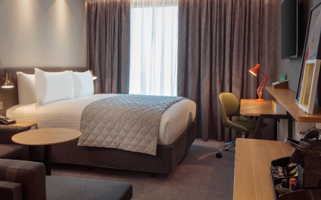 Holiday Inn London Heathrow - Bath Road by IHG