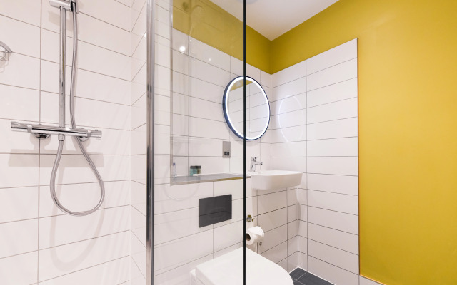 Byron Hotel London
