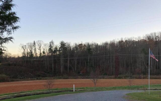 The Farmhouse at Wolfehaven