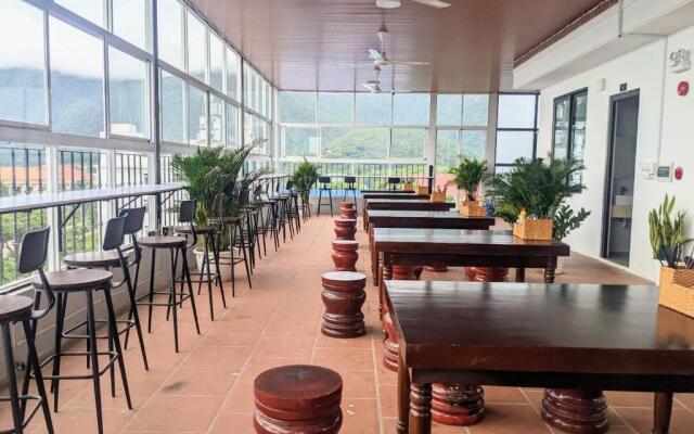 Horizon Con Dao Hotel