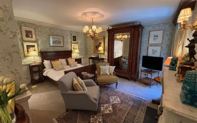 Park Hall Manor