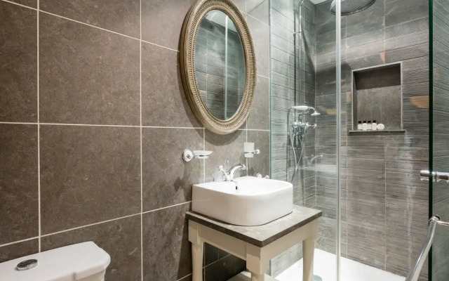 Vive Unique Hotel Apartments Holland Park Avenue