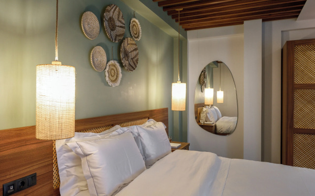 Amyntas Seafront Hotel